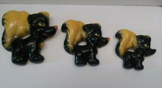 Vintage Chalkware Skunk Family Set Of 3 Wall Plaques Adorable