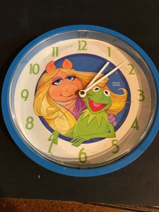 Vintage Miss Piggy & Kermit The Frog Wall Clock Henson Assoc.  1980 Picco Quartz