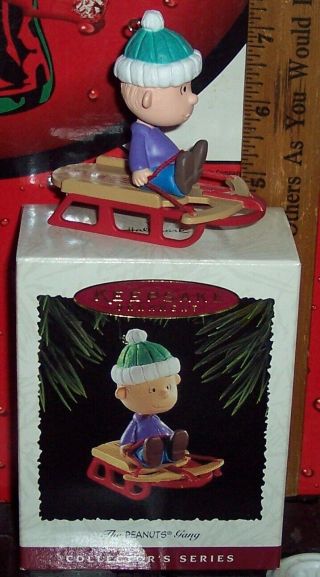 Hallmark Keepsake Ornament The Peanuts Gang Linus Learning To Sled Never Display