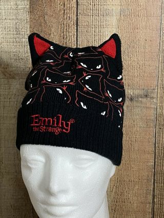 Emily The Strange 2008 Kitties W/ Ears Winter Beanie Hat Cap Black And Red