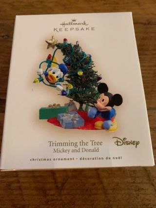 Hallmark Keepsake Ornament 2007 Mickey And Donald Trimming The Tree Disney
