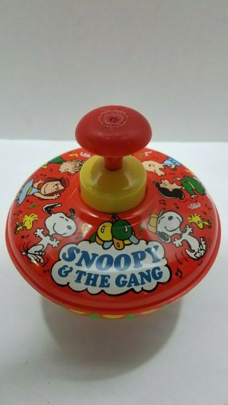 Vintage 1966 Ohio Art Snoopy & The Gang Spinning Metal & Plastic Top