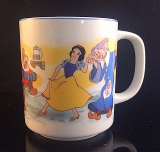Snow White Seven Dwarfs Disneyland Disney World Exclusive Coffee Mug Cup Vtg