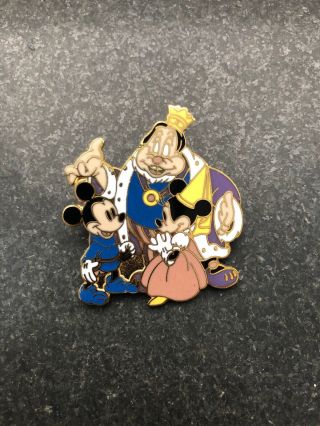 Pin 4577 Wdw 1996 Disneyana Convention Security Manager Pin Brave Little Tailor
