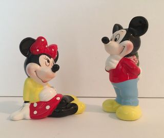 Mickey Mouse And Minnie Salt And Pepper Shakers Disney - Euc