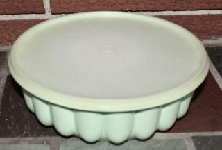 Vintage Green Tupperware Take & Go Jello Mold Retro Tupperware