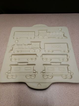 Pampered Chef 1998 Family Heritage Stoneware Train Cookie Mold