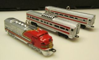 2011 Hallmark Lionel® Miniature Santa Fe “Super Chief” Train Ornaments 3