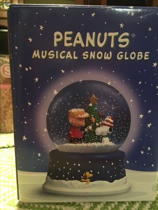 Hallmark Peanuts 50th Anniversary Musical Snow Globe A Charlie Brown Christmas