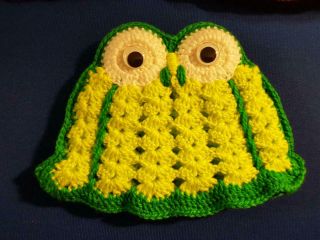 Vintage Tea Pot Cover Cosy Hand Crochet Green Yellow Owl