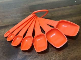 Vintage Tupperware Orange Nesting Set 7 Measuring Spoons W/ring Gently