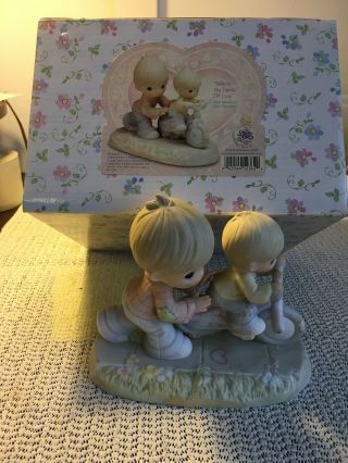 Precious Moments Figurine - Pm0032 " Safe In The Hands Of Love " W/ Box 2002