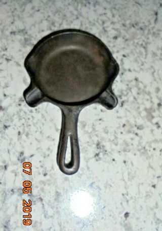 Griswold - Mini Frying Pan Ashtray & Match Holder