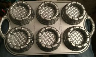 Nordic Ware Shortcake Baskets Pan,  3 Cups,  Baking Muffin Pan 2