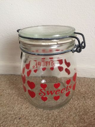 Vintage Candy " Sweets " Hearts Glass Jar Canister Carlton Glass 3/4 L Hinged Lid
