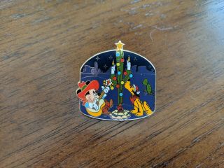 Disney Surprise Le Pin Of 1000 - Mickey,  Pluto And Christmas Cactus