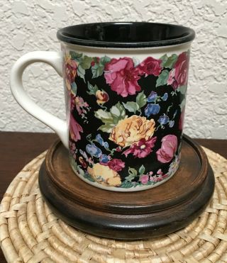 Potpourri Press Tudor Garden 8 Oz.  Cup/mug - 1989 Made In Korea