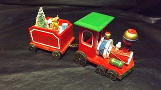MUSICAL WOODEN CHRISTMAS EXPRESS TRAIN WITH ENGINE AND ONE CAR - PLAYS TOYLAND 3