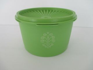 Vintage Tupperware 1298 Lime Green Apple Servalier Canister 4 Cups