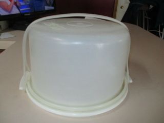 Vintage Tupperware Round Cake Carrier With Handle Cake Size 9 3/4 "