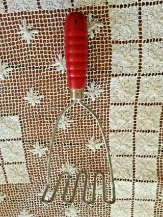 Vintage Red Ribbed Wood Handled Potato Masher Made In Usa
