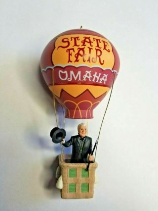 Hallmark Keepsake Collectible Ornament - The Wizard Of Oz In Hot Air Balloon