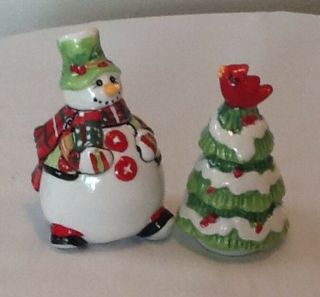 Fitz Floyd Christmas Holiday Holly Hat Snowman Salt Pepper Shakers Tree Figural
