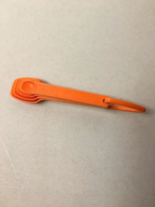 Vintage Tupperware Measuring Spoons Orange W/triangle Shaped Ring Holder