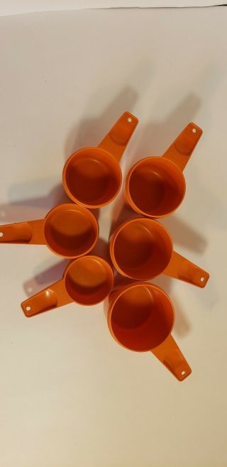 Vintage Tupperware Orange 6 Piece Measuring Cup Set 2