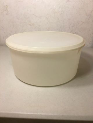 Vintage Tupperware Large Round Sheer Container 256 - 1 With Lid