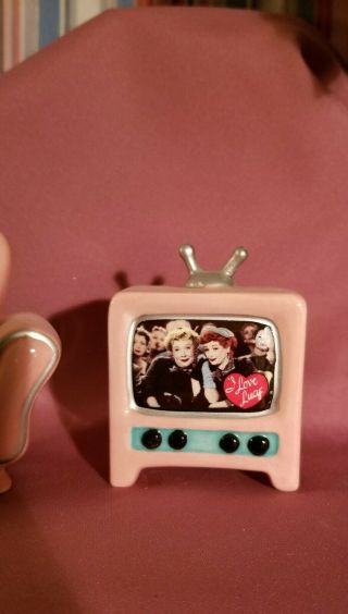 I Love Lucy Lucy Ethel Chair TV Salt and Pepper Shaker Set 3