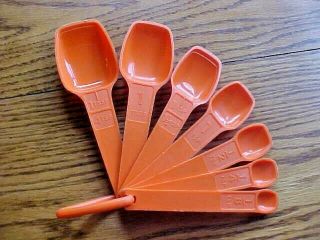 Vintage Tupperware Orange Measuring Spoons Set Of 8 Includes Ring