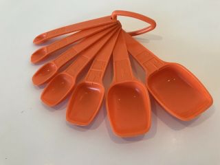 8 Piece Tupperware Nesting Measuring Spoons With Snap Ring,  Orange,  1272