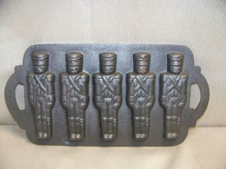 Vintage 1980 ' s John Wright? Cast Iron Toy Soldier Cookie Mold With Handles 2