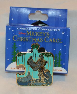 Disney ' s Christmas Carol Character Connection Trading Pin - Goofy 2