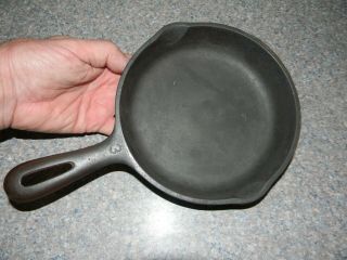 Vintage No.  3 Cast Iron Double - Pour Skillet / Fry Pan 6 - 1/2 " No Name Wagner ?