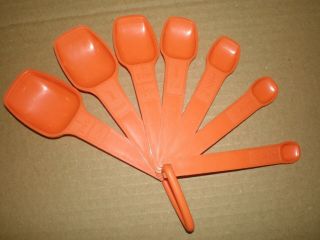 Vintage Tupperware 7 Piece Measuring Spoon Set And Holder Bright Orange