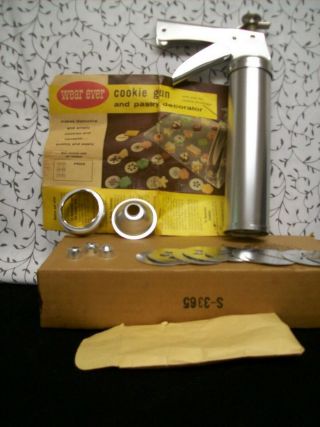 Vintage Wear Ever Cookie Gun And Pastry Decorator