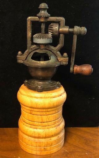 Vintage 1970s Cast Metal And Wood Pepper Grinder Mill - Gears Steampunk