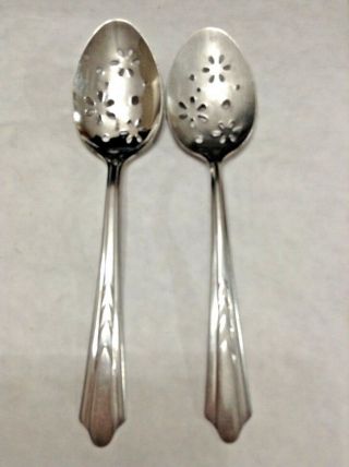 2 Vintage Ekco Stainless Pierced Serving Spoons 8 1/4 " Daisy Flower