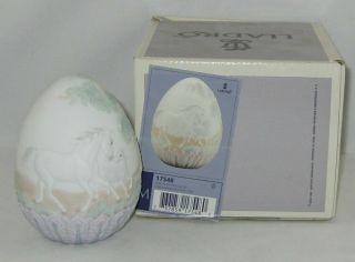 Lladro 17548 " 1995 Limited Edition Egg " With Box
