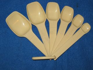 Vtg 6 Piece Tupperware Nesting Measuring Spoons On Ring Almond Color