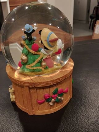 Enesco Walt Disney Pinocchio Musical Waterball 