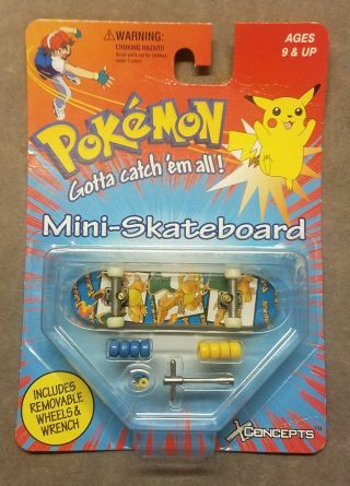 Pokemon Mini - Skateboard 1999 X Concepts Charizard In Package Toy Read