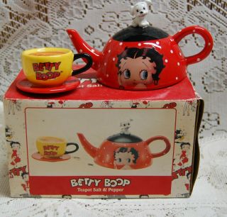 Betty Boop Porcelain Teapot Salt & Pepper Shakers 2006