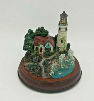 2001 Thomas Kinkade Hawthorne Village Beacon Of Hope Seaside Miniature