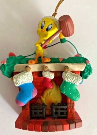 1996 Warner Bros Looney Tunes Tweety Bird Fireplace Christmas Tree Ornament