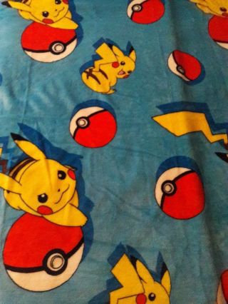 Pokemon Throw Blanket Pokeball Power