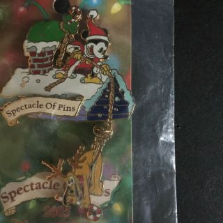 Wdw Spectacle Of Pins 2005 Santa Mickey And Pluto Le 750 Disney Pin 42370