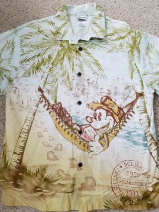 Disney Hawaiian Tiki Shirt Featuring Mickey Mouse On Beach W/ Palm Trees Xl